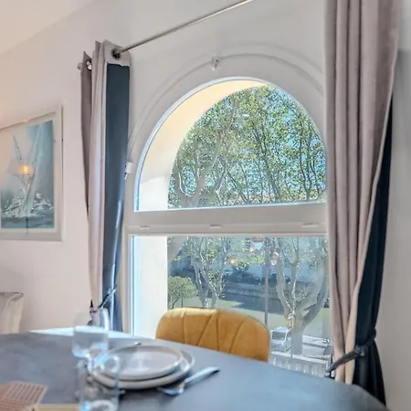 Sejour Duo Parfait, Plein Centre, Avec Parking Prive & Climatisation Apartmán